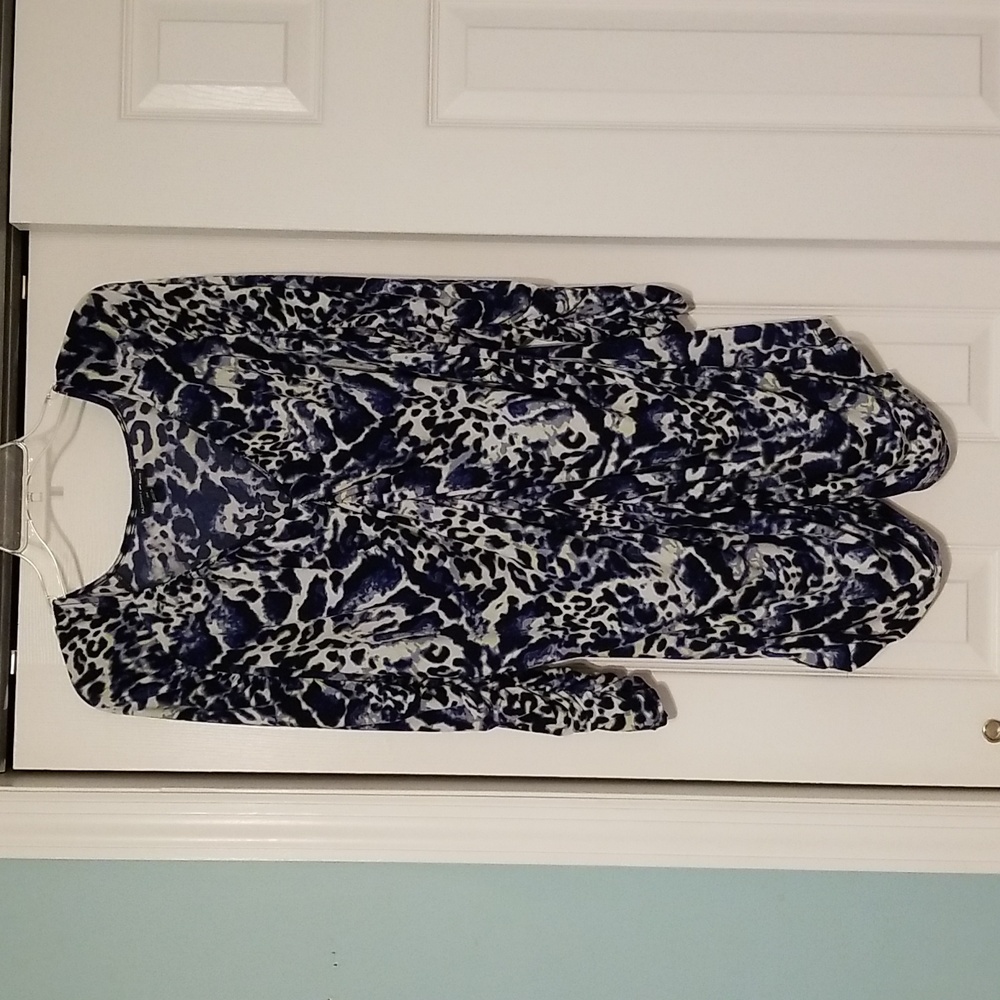 Fashion Bug Tunic size 2X, 3/4 ruched sleeves